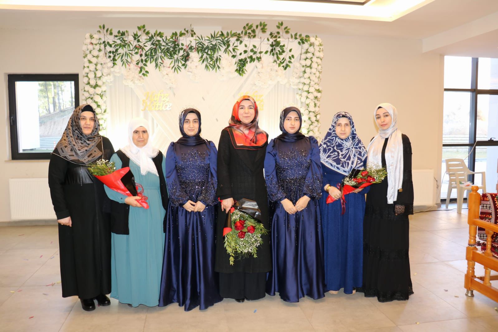 Ayhanlar Gündüzlü Hafızlık Kur’an Kursu ilk mezunlarını verdi