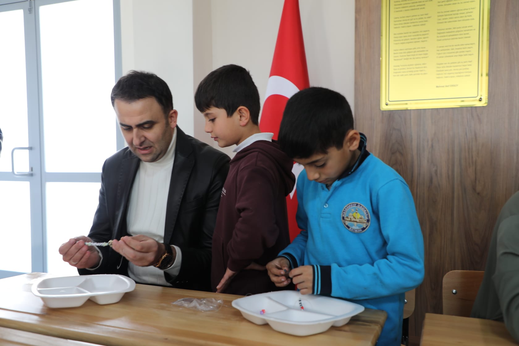 Kaymakam İmrak, “Minik Eller Renkli Bileklikler” etkinliğine katıldı