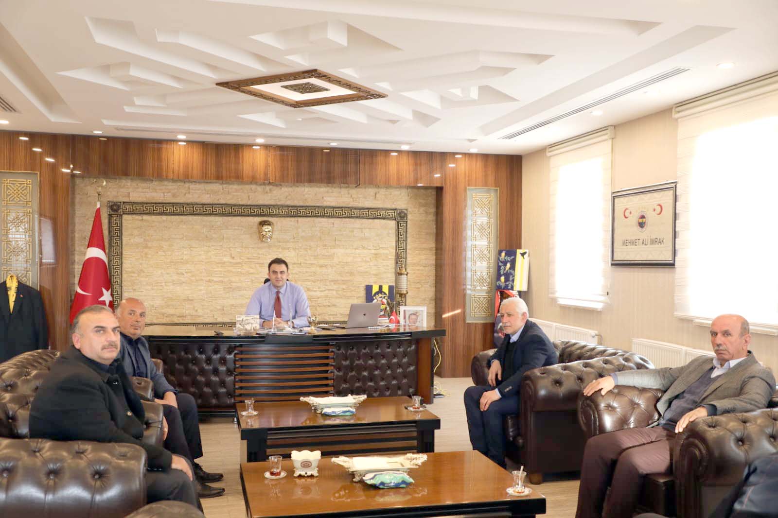 Hasankeyf Kaymakamı İmrak, Terzi Esnafını Makamında Ağırladı