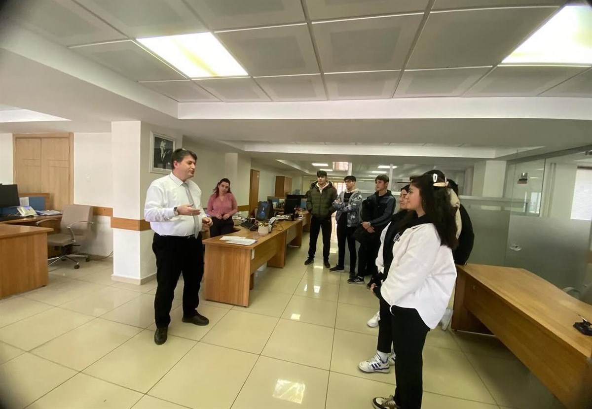 Kadastro Müdürlüğünden Harita ve Kadastro öğrencilerine seminer