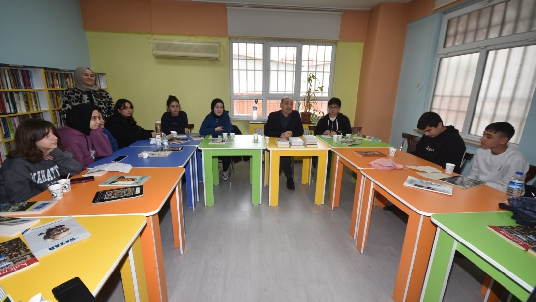 Kitap analizi etkinliğiyle öğrenciler edebiyatla buluştu