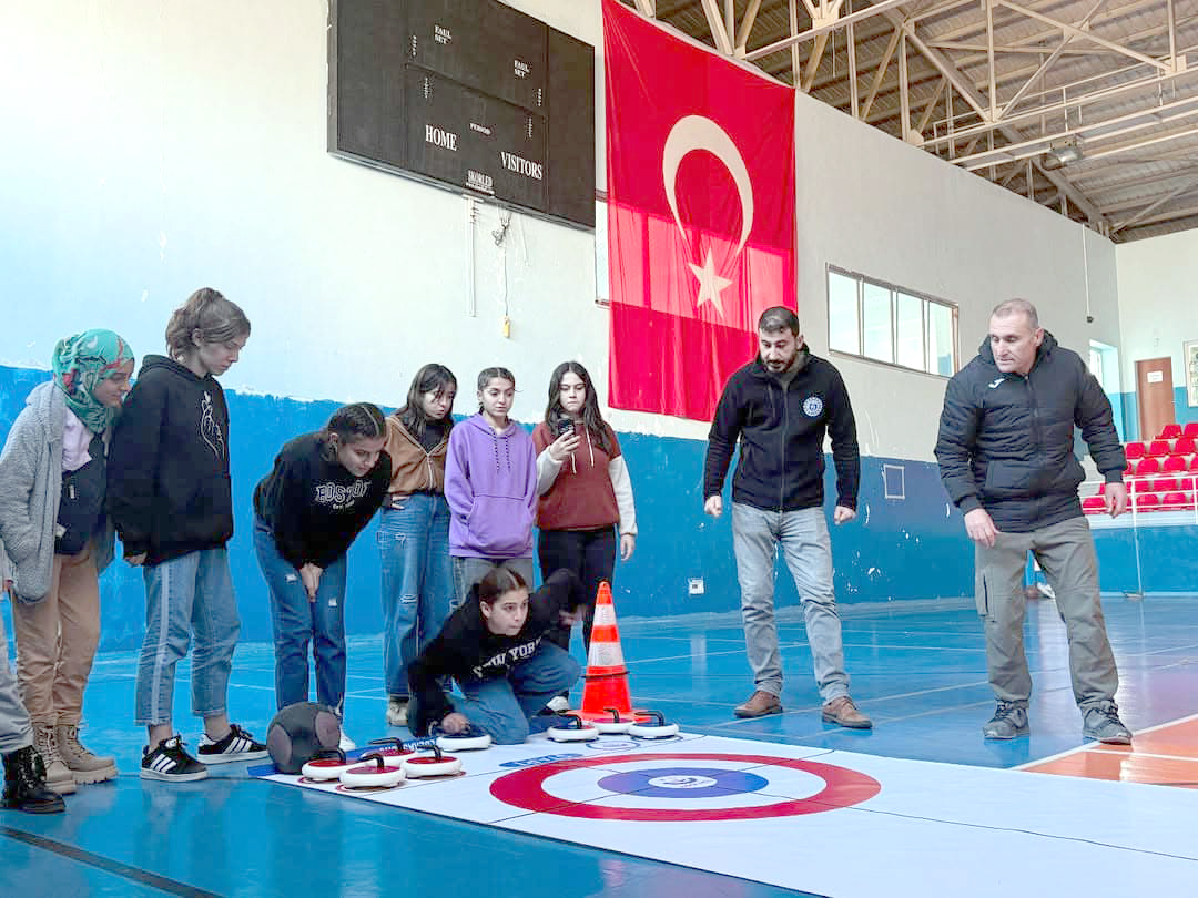 Kozluk’ta Ortaokul Öğrencilerine Yönelik Eğlenceli Etkinlikler Düzenlendi