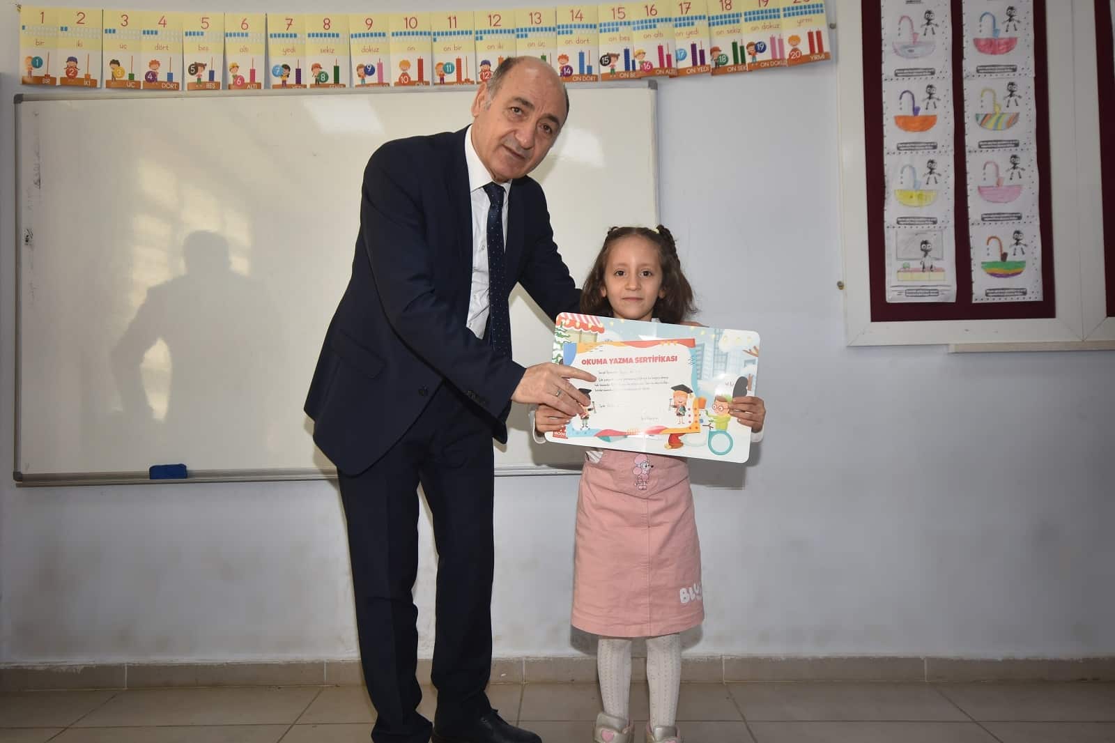 Yarıyıl Tatili Karne Sevinciyle Başladı