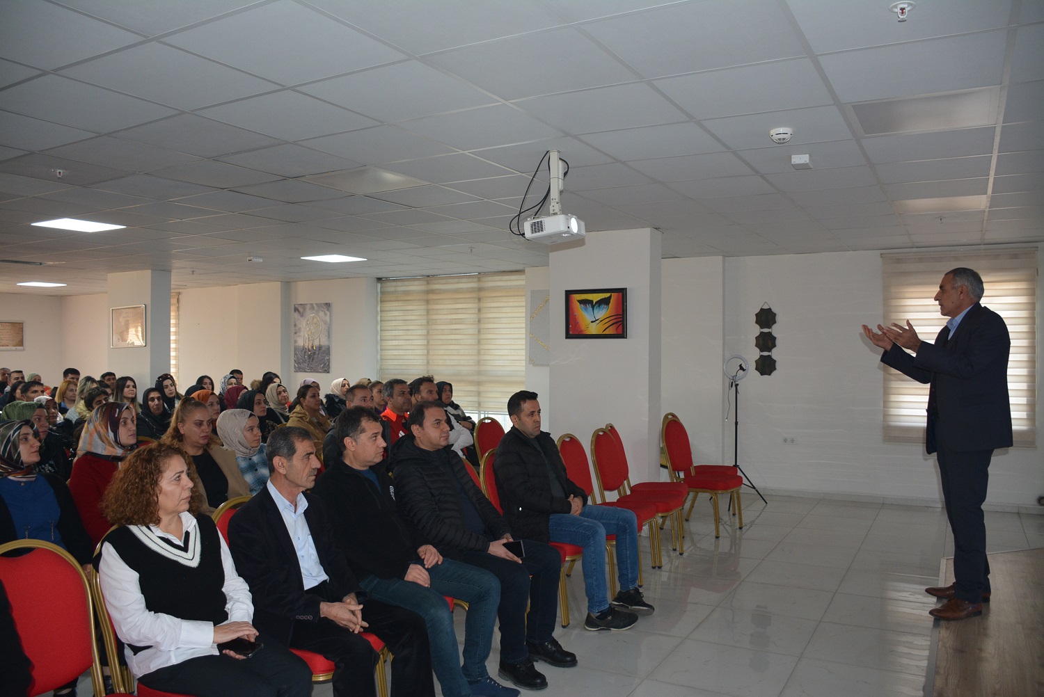 Afad’tan Gençlik Personellerine ‘Afet Ve Farkındalık’ Eğitimi