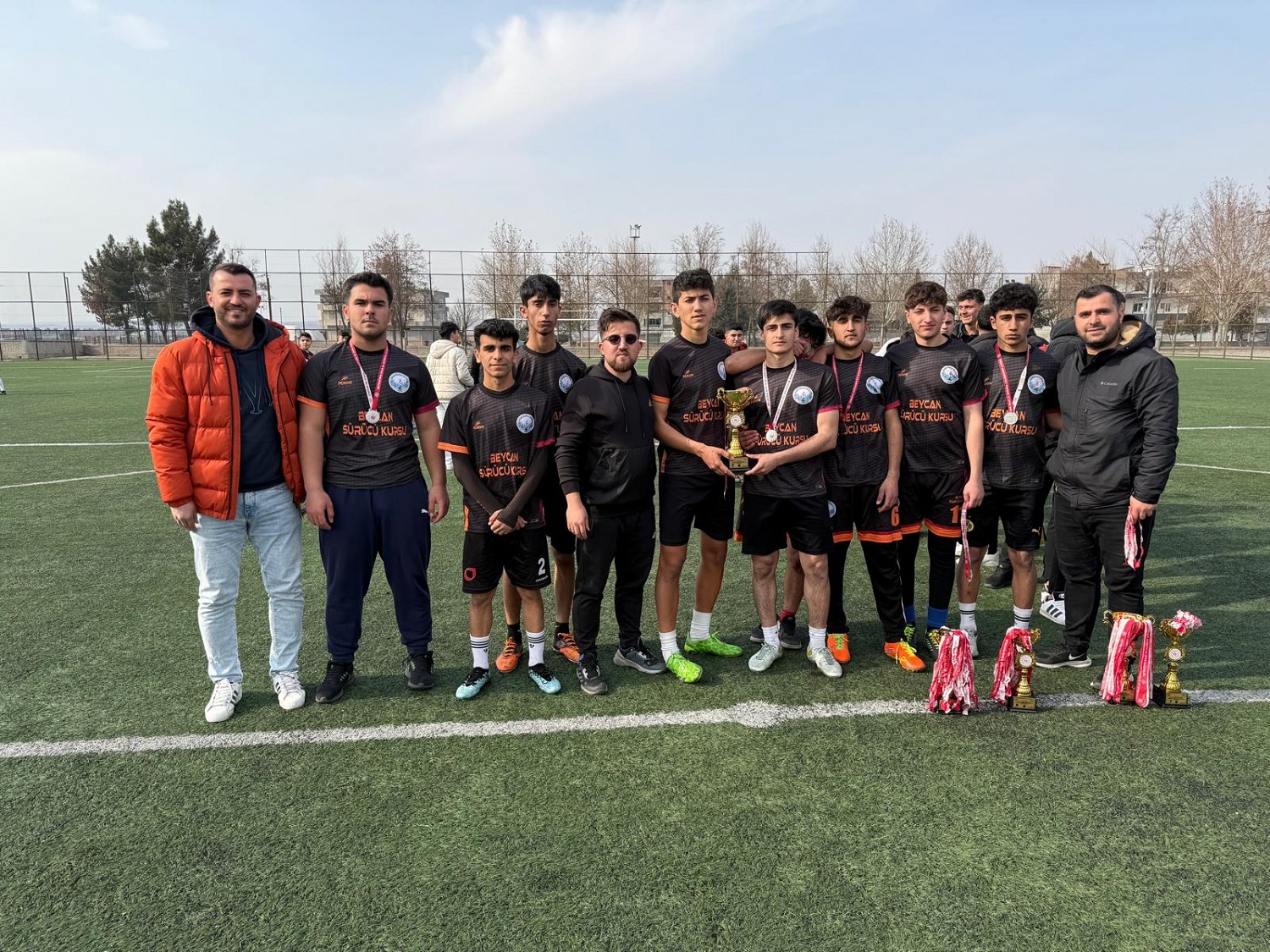 Spor Lisesi Ragbi’de çifte şampiyonluk yaşadı