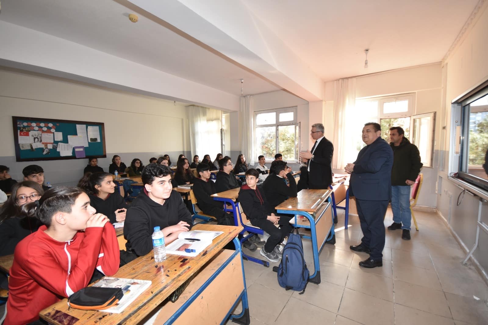 Müdür Ciğer’den Mehmet Akif Ersoy Anadolu Lisesi’ne ziyaret