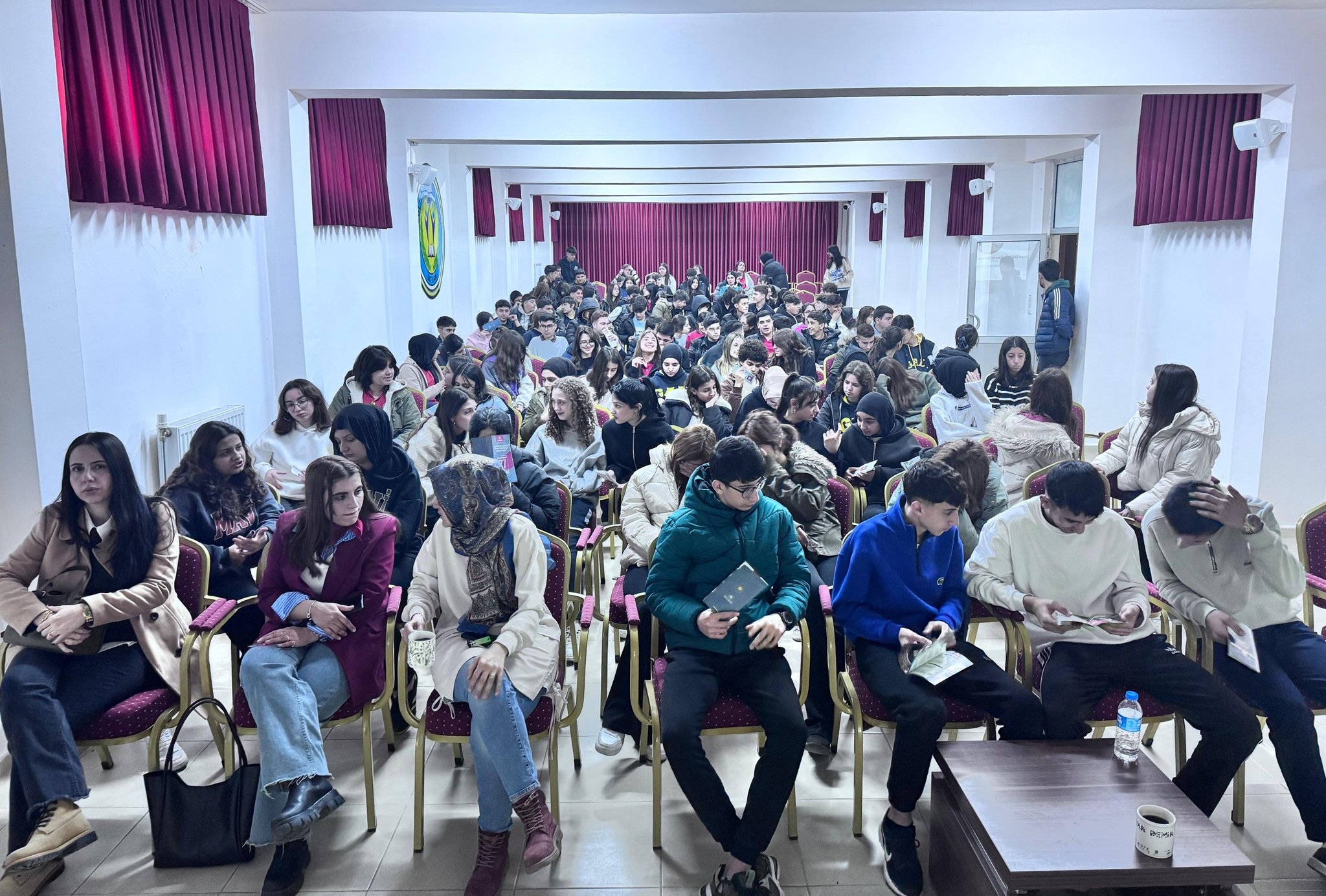 Gültepe Anadolu Lisesi’nde Kadına Yönelik Şiddetle Mücadele eğitimi düzenlendi