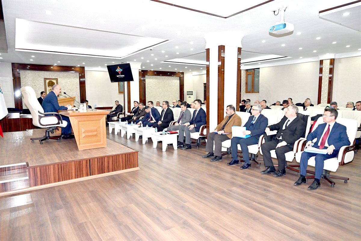 Valilikte “Sabahın Bereketi” toplantısı