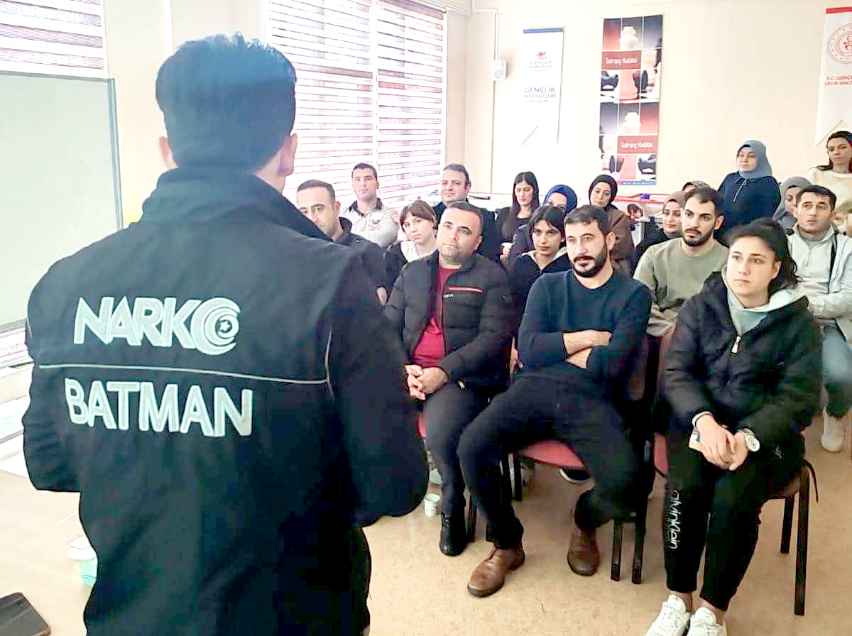 Kozluk’ta Uyuşturucu ve Bağımlılıkla Mücadele Eğitimi Düzenlendi