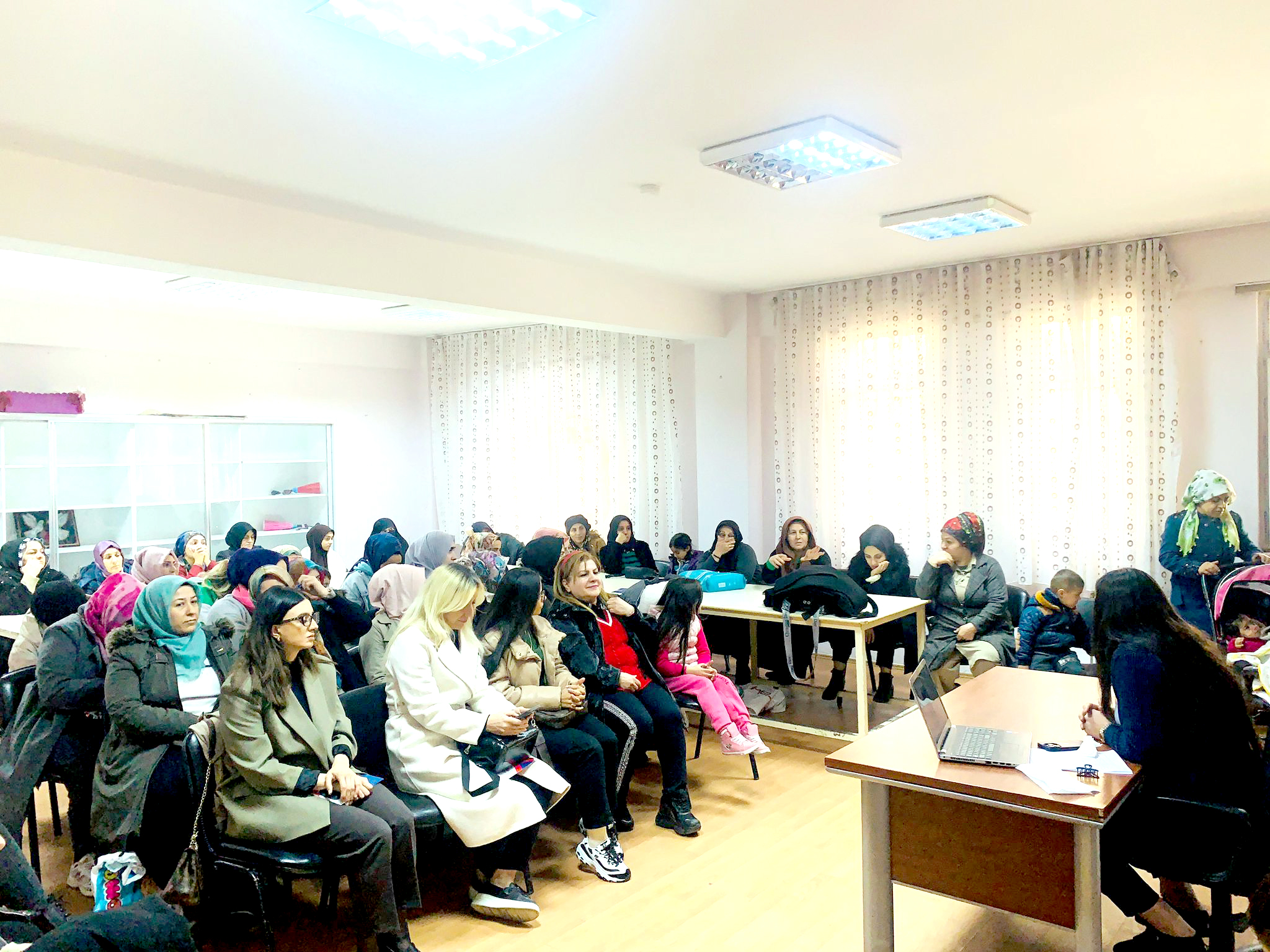 Mahalleli Kadınlar Bilinçleniyor