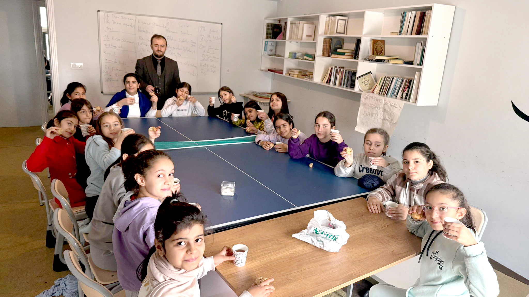 Minik Öğrencilerden Yıldız Camii ve Diyanet Gençlik Merkezine Ziyaret