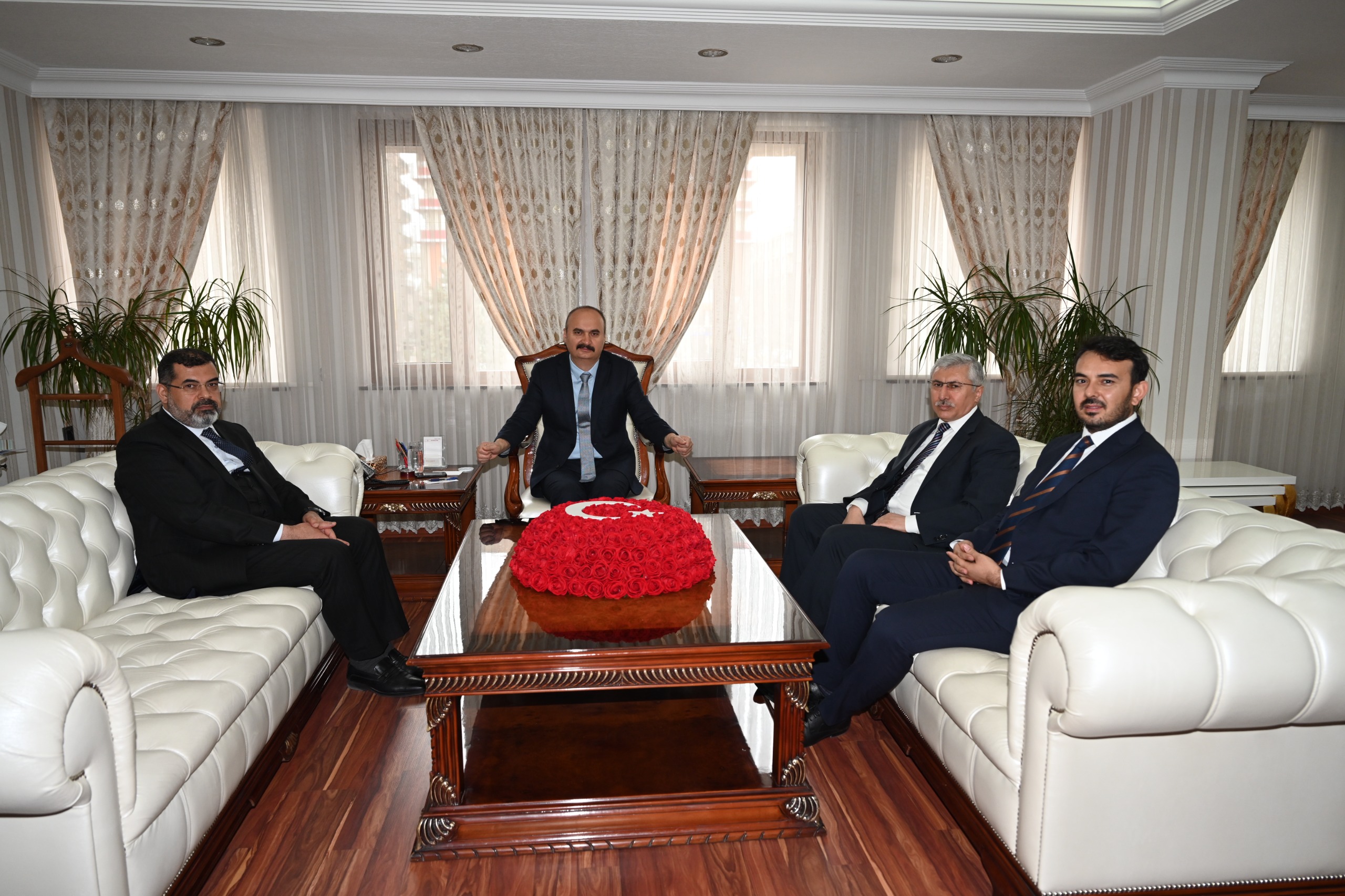 Başmüfettiş Mustafa Altıntaş ve Müfettiş Muhammet Kaplan’dan Vali Canalp’a Nezaket Ziyareti