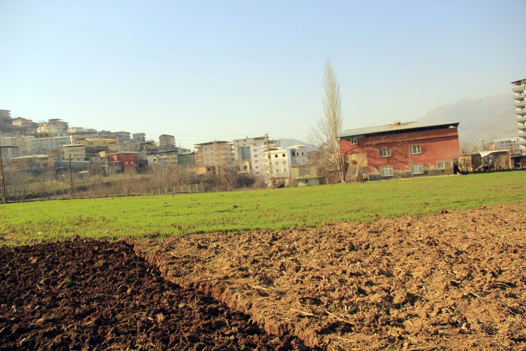 Çiftçilerin gözü gökyüzüne çevrildi
