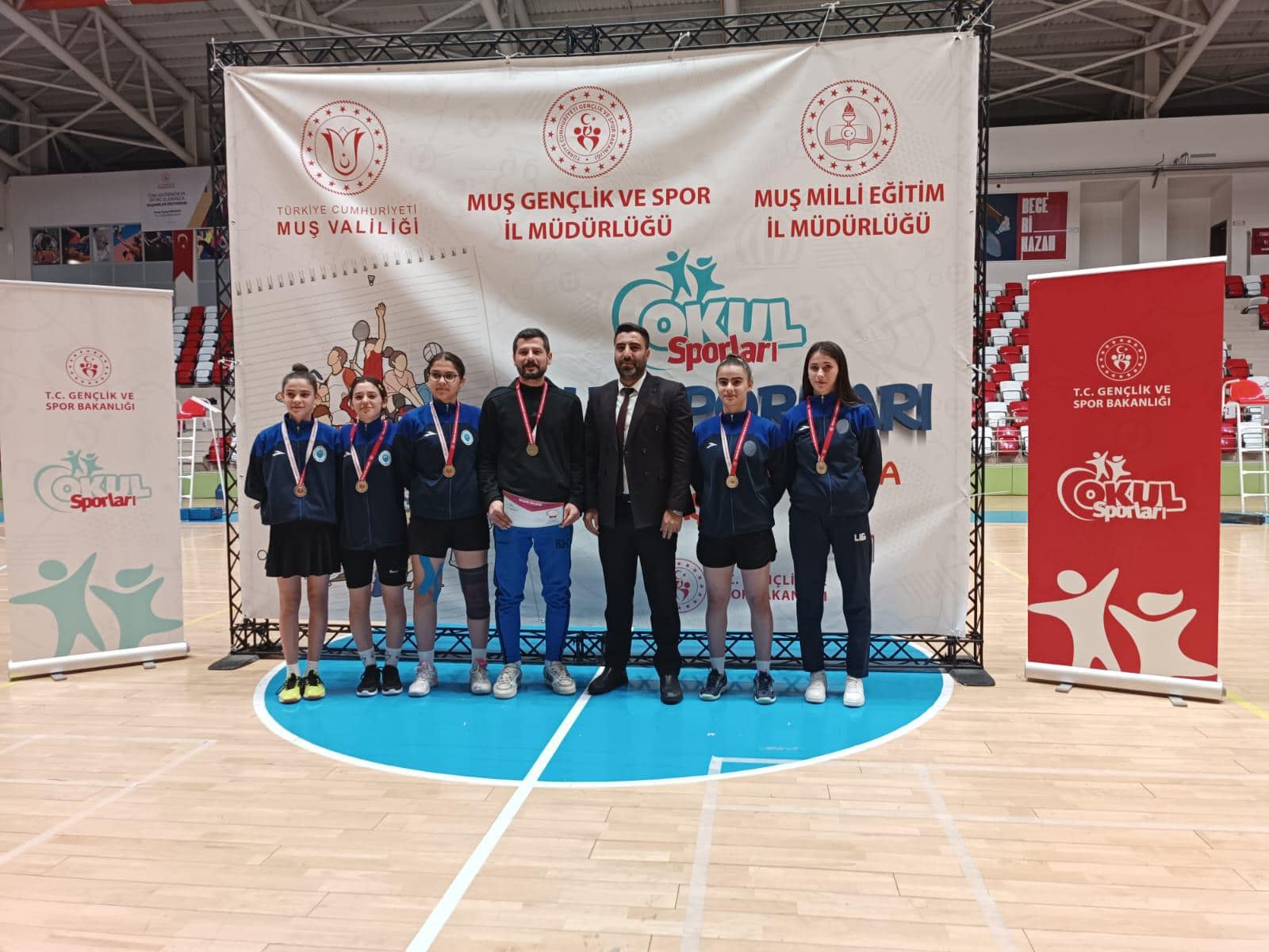 Yahya Kemal Beyatlı Anadolu Lisesi Badminton Takımı Türkiye Finallerinde