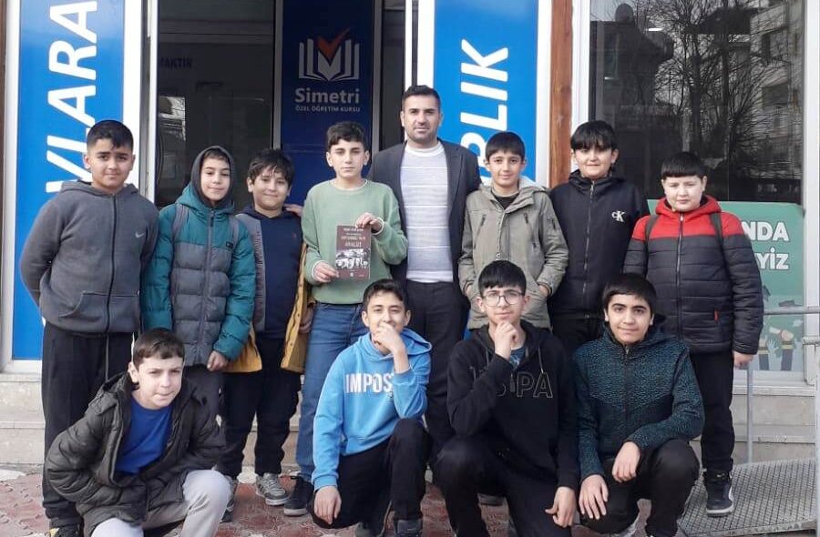 Yazar Yaşar Fatih Çekin, Simetri Özel Eğitim Kursu’nda Okurlarıyla Buluştu