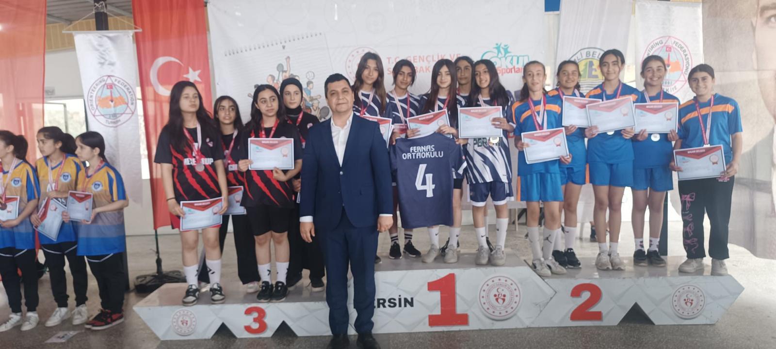 FERNAS ORYANTİRİNGDE BÜTÜN DERECELERİ SİLDİ SÜPÜRDÜ…