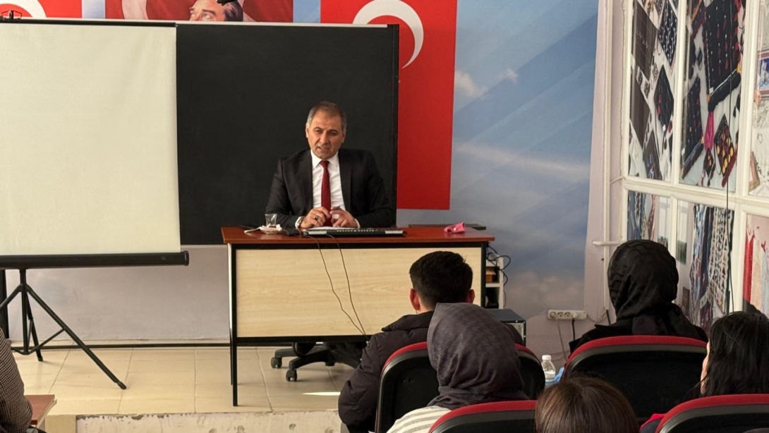 Aday öğretmenlere uyum semineri