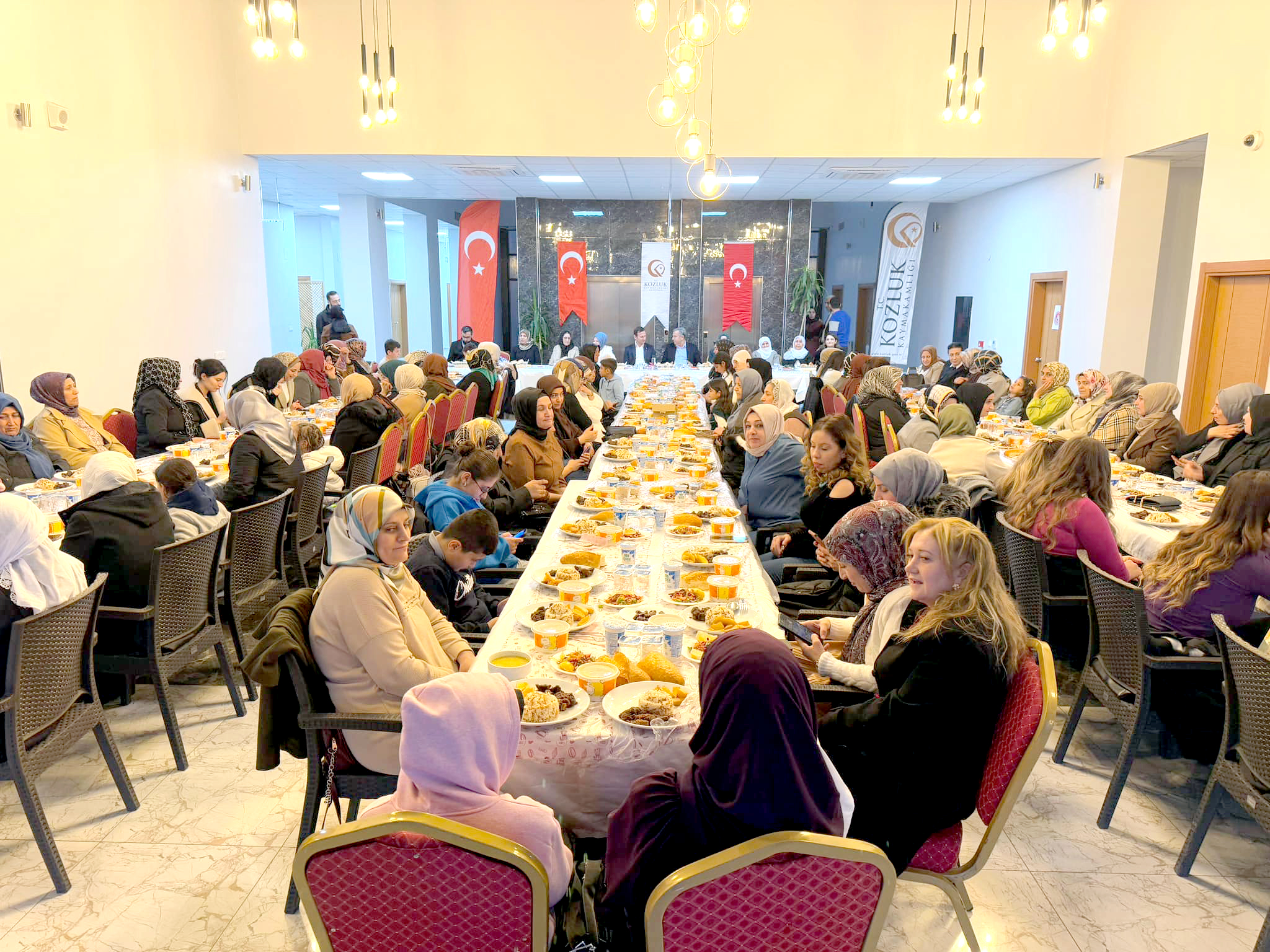 Kozluk Kaymakamlığı, Kadınlar için iftar programı düzenledi