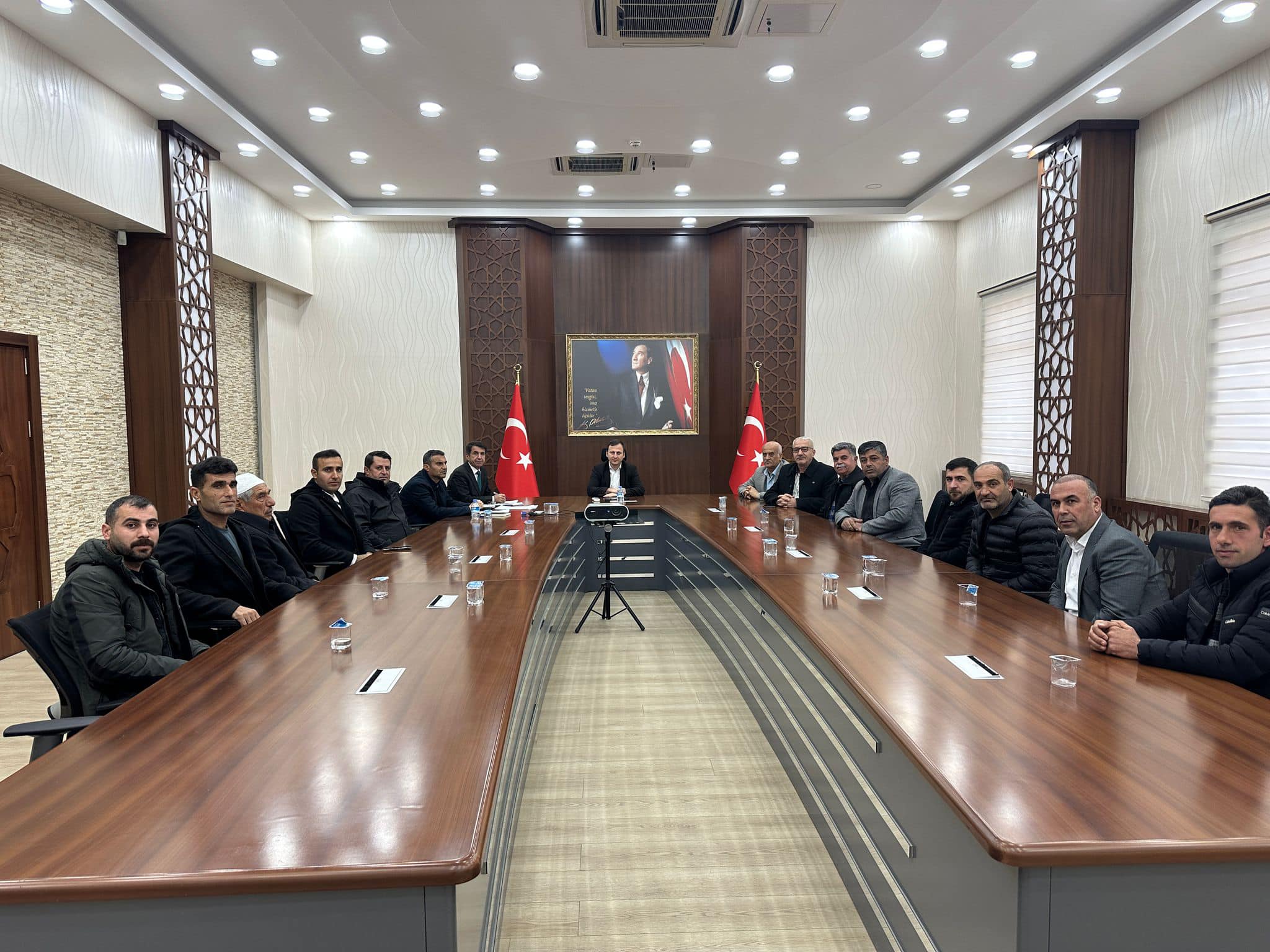 Kozluk’ta Muhtarlar toplantısı gerçekleştirildi