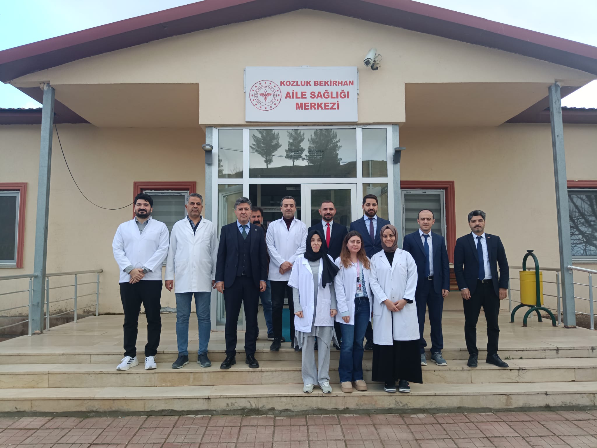 İl Sağlık Müdürü Dr. Solmaz, Kozluk’ta Sağlık Tesislerini inceledi