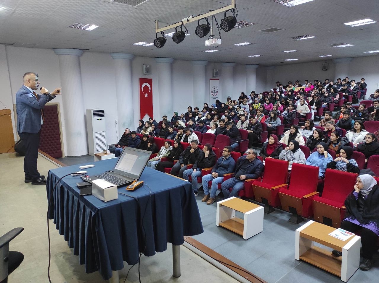Lise Öğrencilerine ilham veren seminer düzenlendi