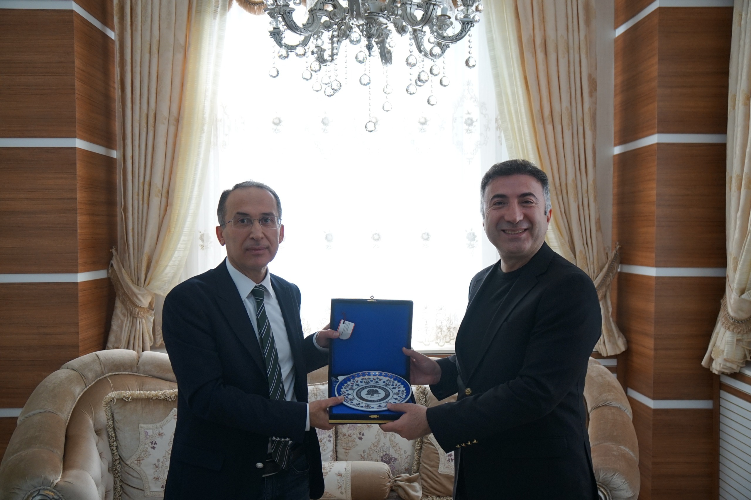 SDÜ Rektörü Prof. Dr. Mehmet Saltan’dan Batman Üniversitesi’ne Ziyaret