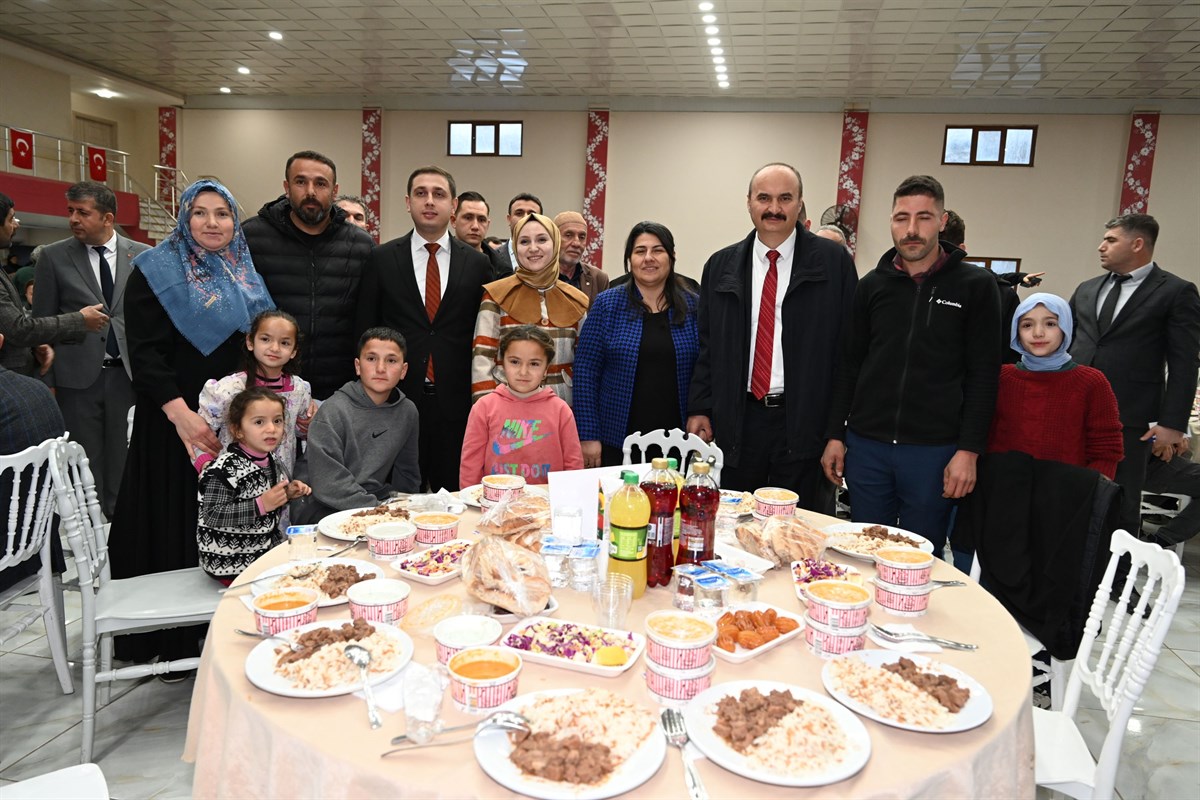 Vali Canalp, Sason’da iftar programına katıldı