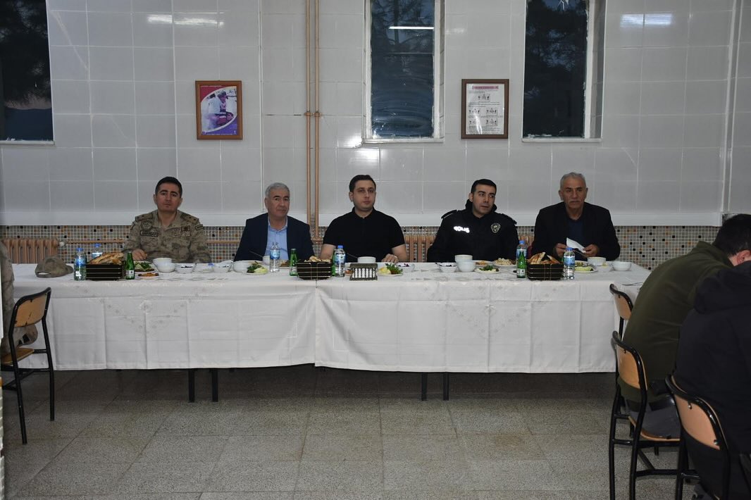 Kaymakam Başar, Jandarma personeliyle iftar yaptı