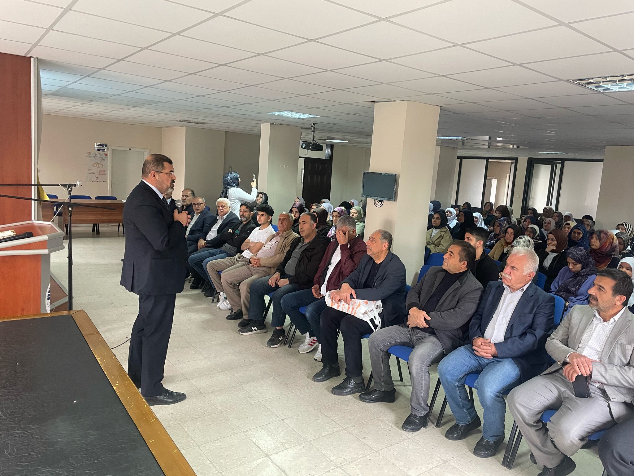 Umre Yolcularına Seminer