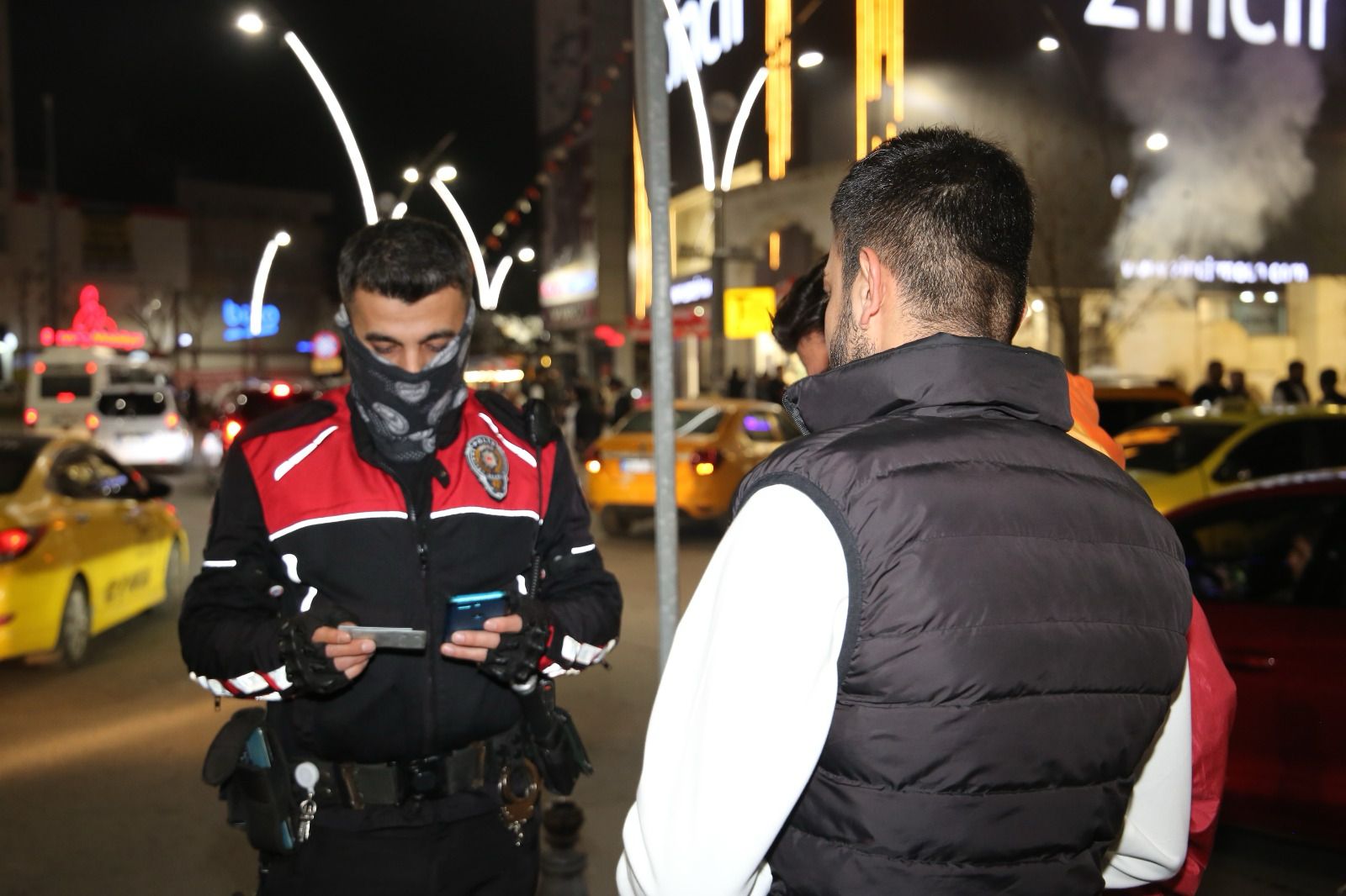 Emniyet Müdürlüğü Trafik Kurallarına Dikkat Çekti