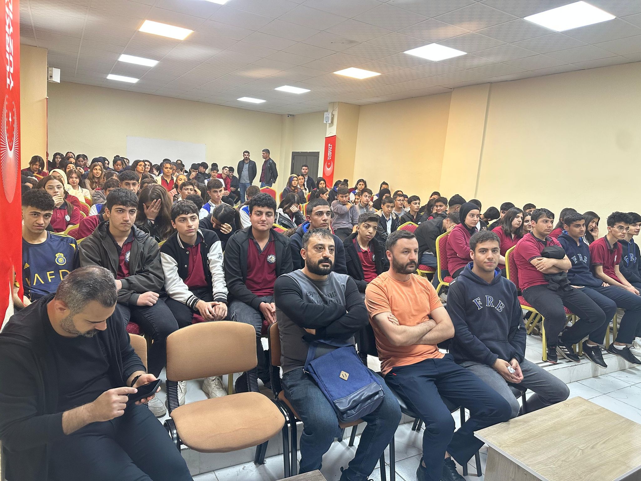 Gençlik Spor’dan suda boğulmayı önleme semineri