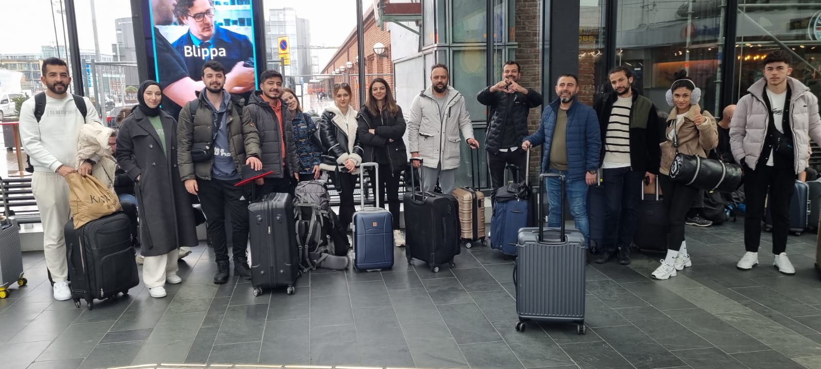 Batmanlı Gençler İsveç’ten döndü