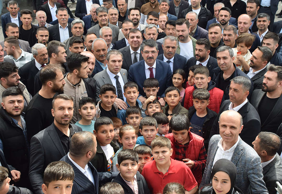 SASON’A DOĞALGAZ VE YENİ YOL MÜJDESİ