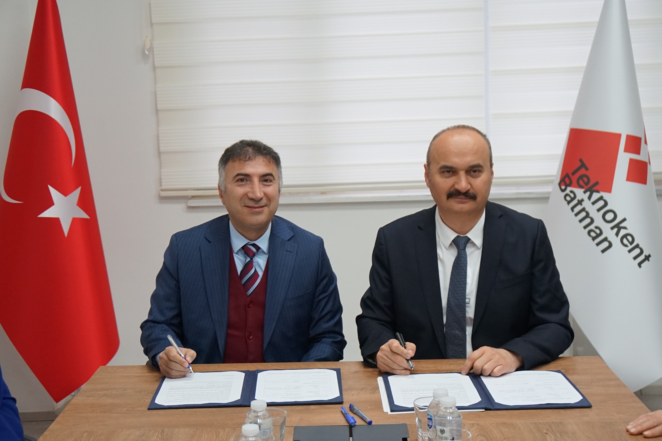 BATMAN ÜNİVERSİTESİNE GIDA İHTİSAS OSB’DE ARAZİ TAHSİSİ