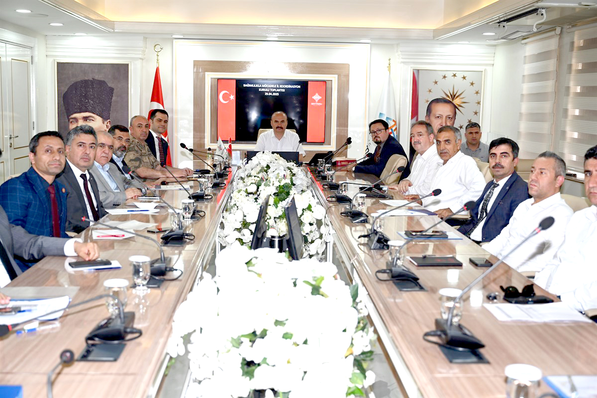 VALİ CANALP: BATMAN, BAĞIMLILIKLA MÜCADELEDE TÜRKİYE’YE ÖRNEK OLMALI