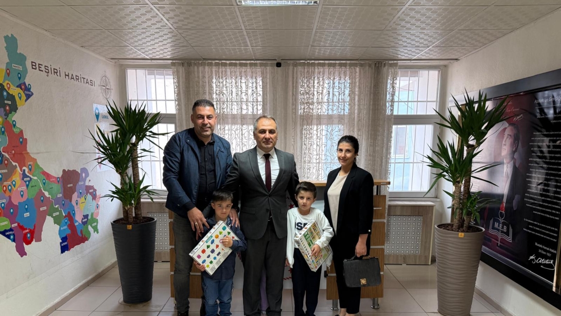 İkiköprü İlkokulu Öğrencilerinden Sıfır Atık Yarışmasında Büyük Başarı