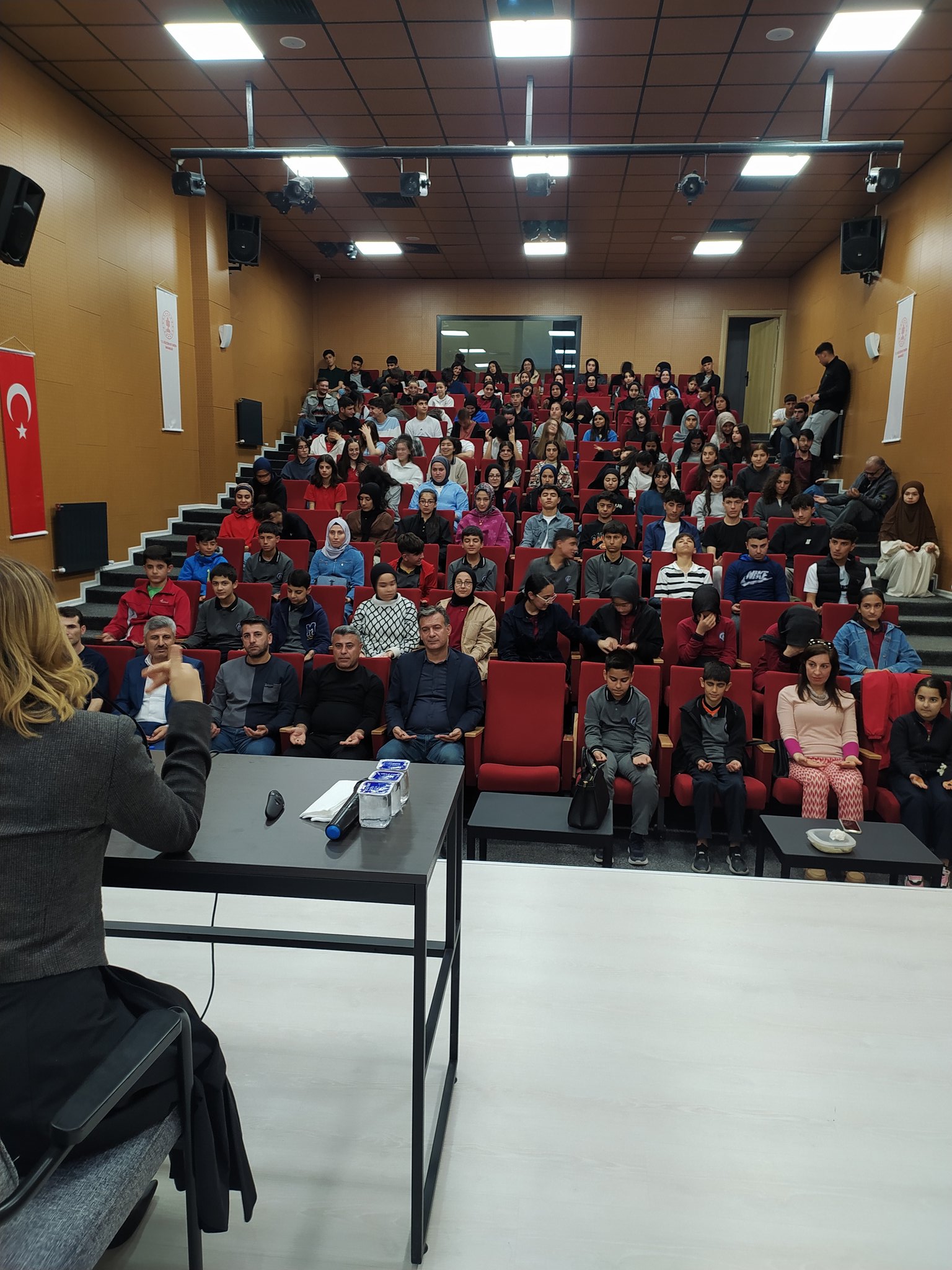 Beşiri’de Öğrencilere stres yönetimi semineri