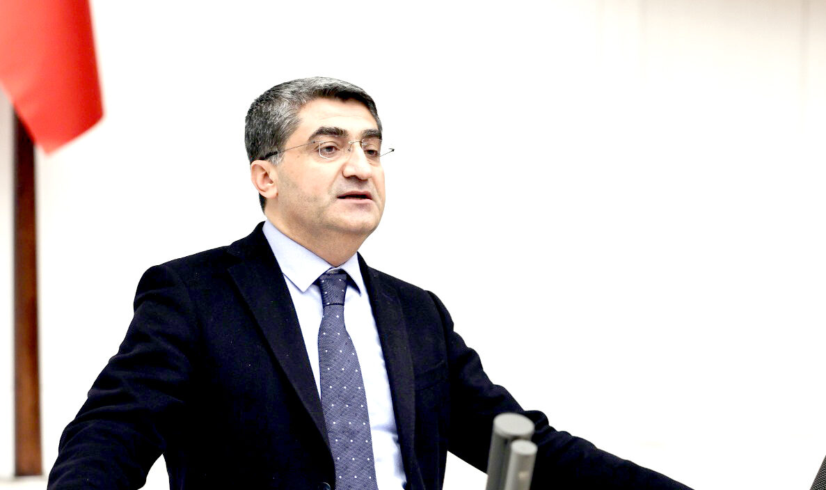 Ekmen: Ailenin Geleceği Endişe Verici