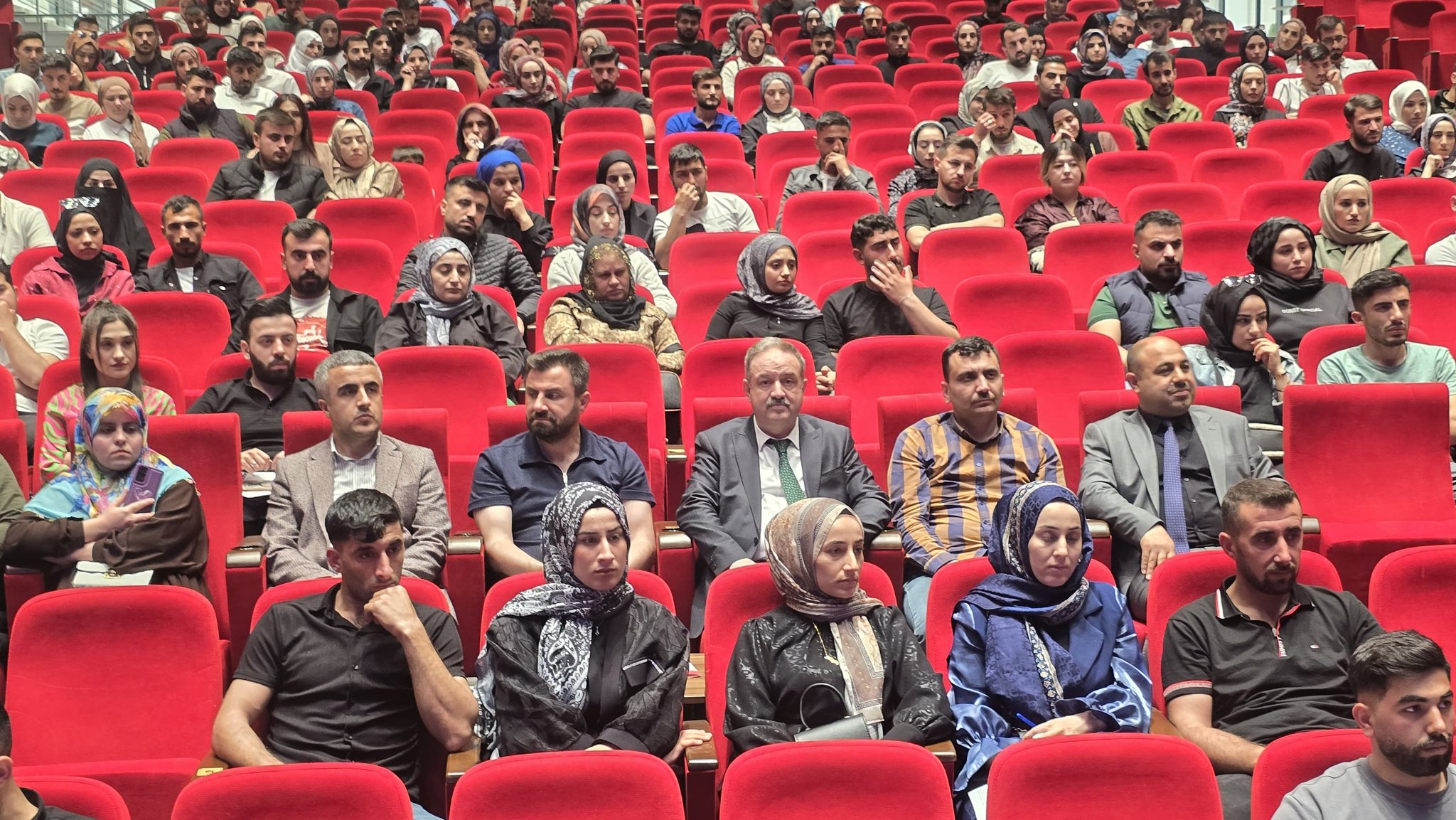 Genç çiftlere evlilik öncesi eğitim desteği