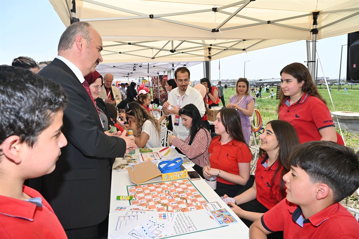 14. İUS ÜS Komutanlığında çocuklar doyasıya eğlendi