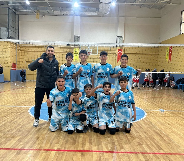 Köy okuluna hayat veren öğretmen