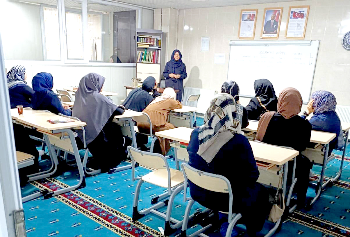 Hacı Latife Genç Kur’an Kursu’nda Kanser Farkındalık Eğitimi