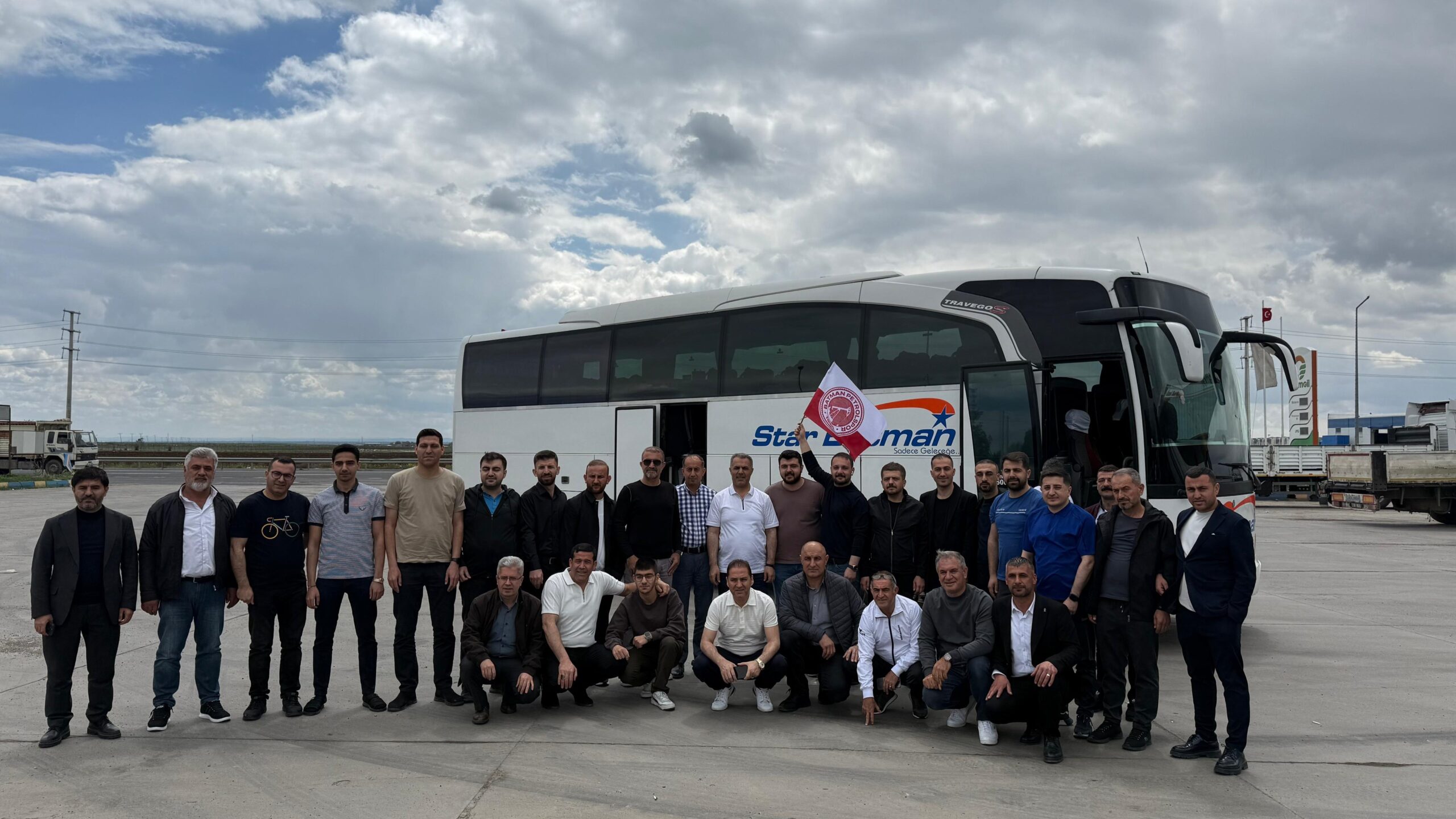 AK Parti İl Başkanı Hüseyin Şansi’den Petrolspor’a Destek: “Şampiyonluk Yolunda Takımımızın Yanındayız”