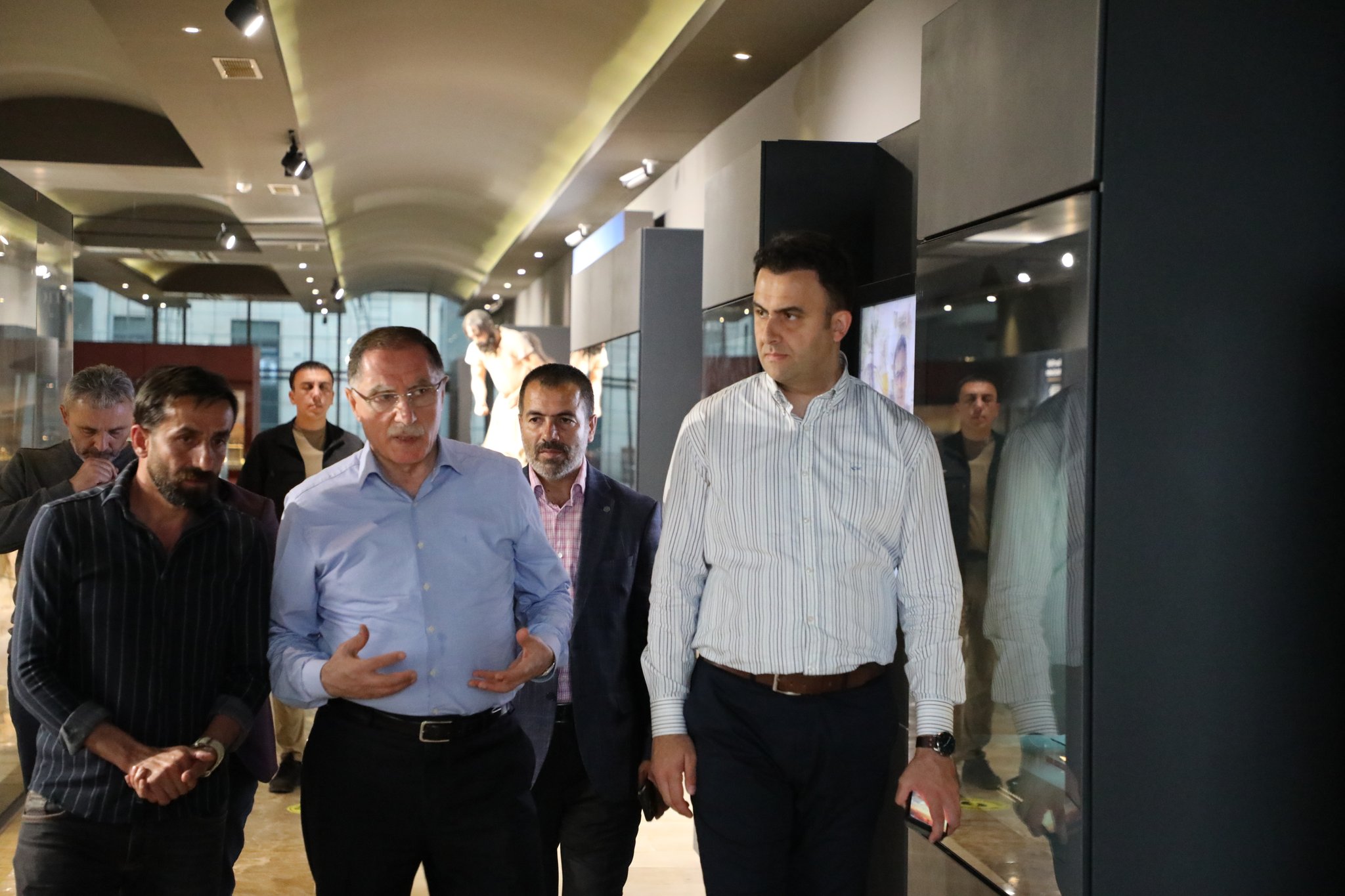 Cumhurbaşkanı Başdanışmanı Şeref Malkoç’tan Hasankeyf’e Ziyaret