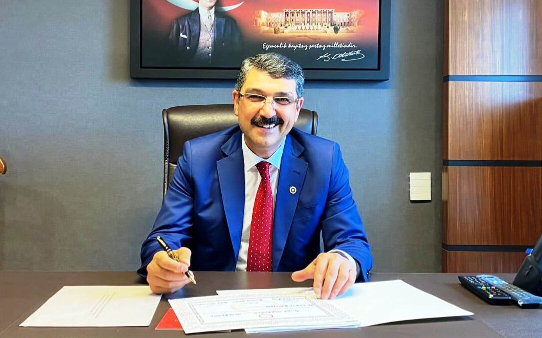 Milletvekili Nasıroğlu: “En büyük arzumuz, çocuklarımıza parlak yarınlar hazırlamak”