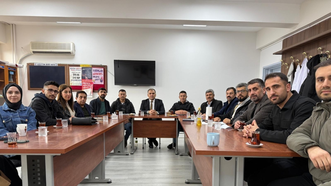 “Ortaokullar Ortak Akılda Buluşuyor” Projesi Kapsamında Okul Ziyaretleri Sürüyor
