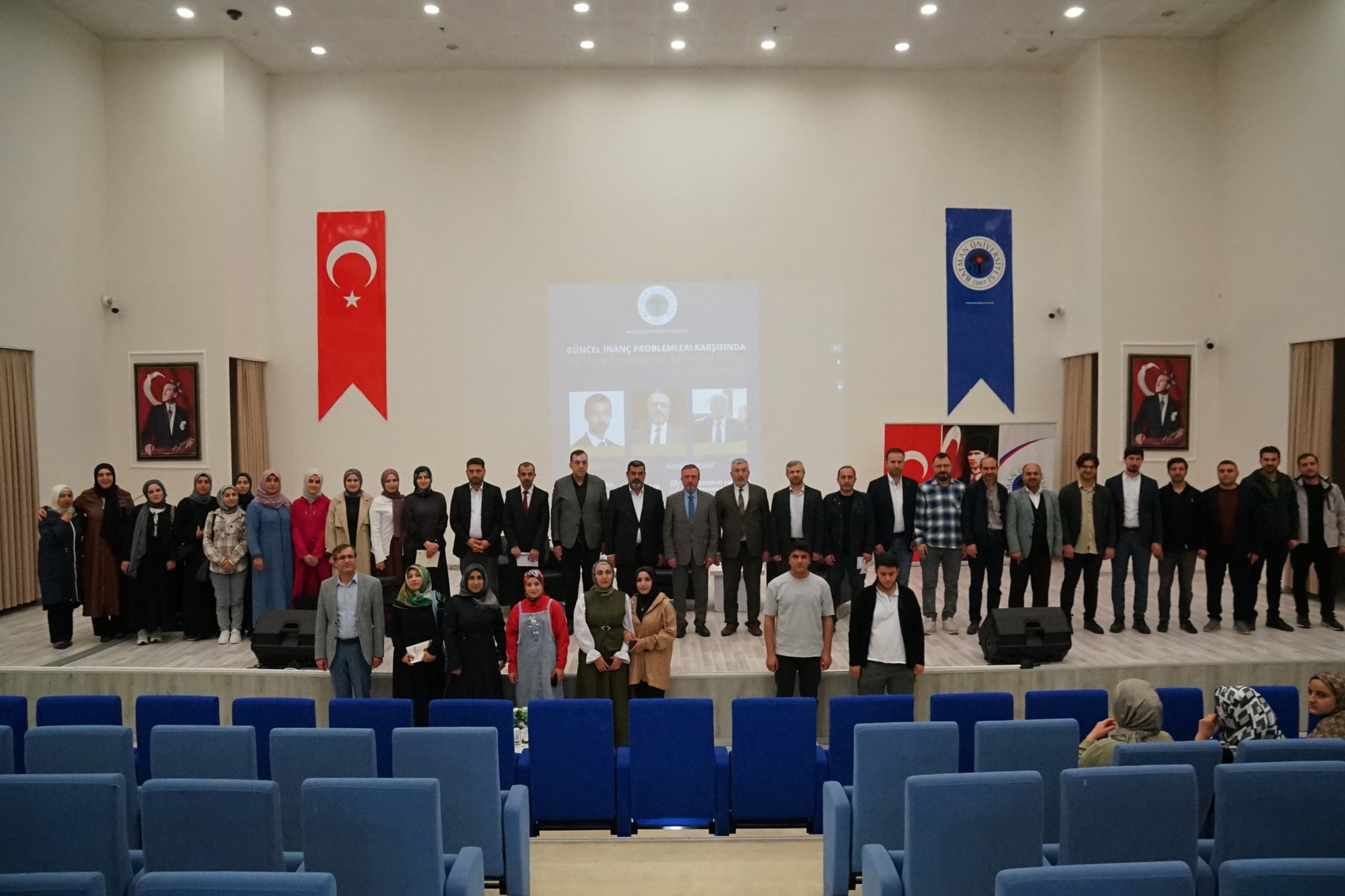 ‘Güncel İnanç Problemleri ve Hz. Peygamber’in Rehberliği’ paneli düzenlendi