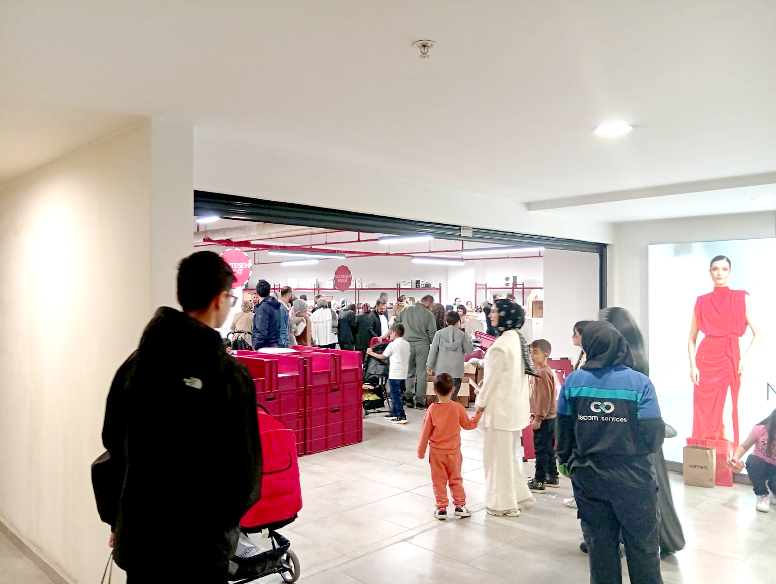 Petrolcıty AVM’de Pop-Up Mağazası açıldı