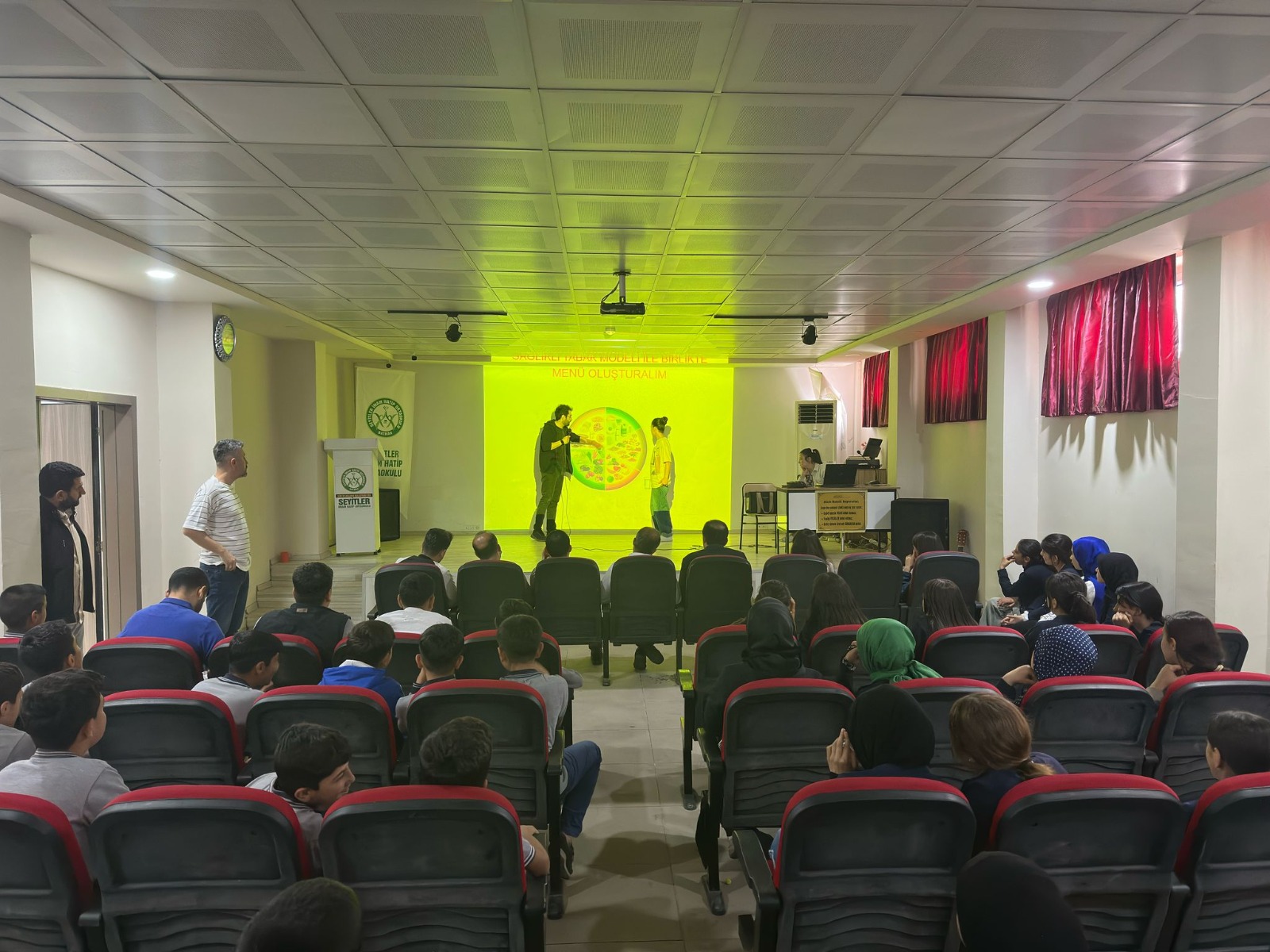 Seyitler İmam Hatip Ortaokulu’nda Sağlıklı Yaşam Eğitimi