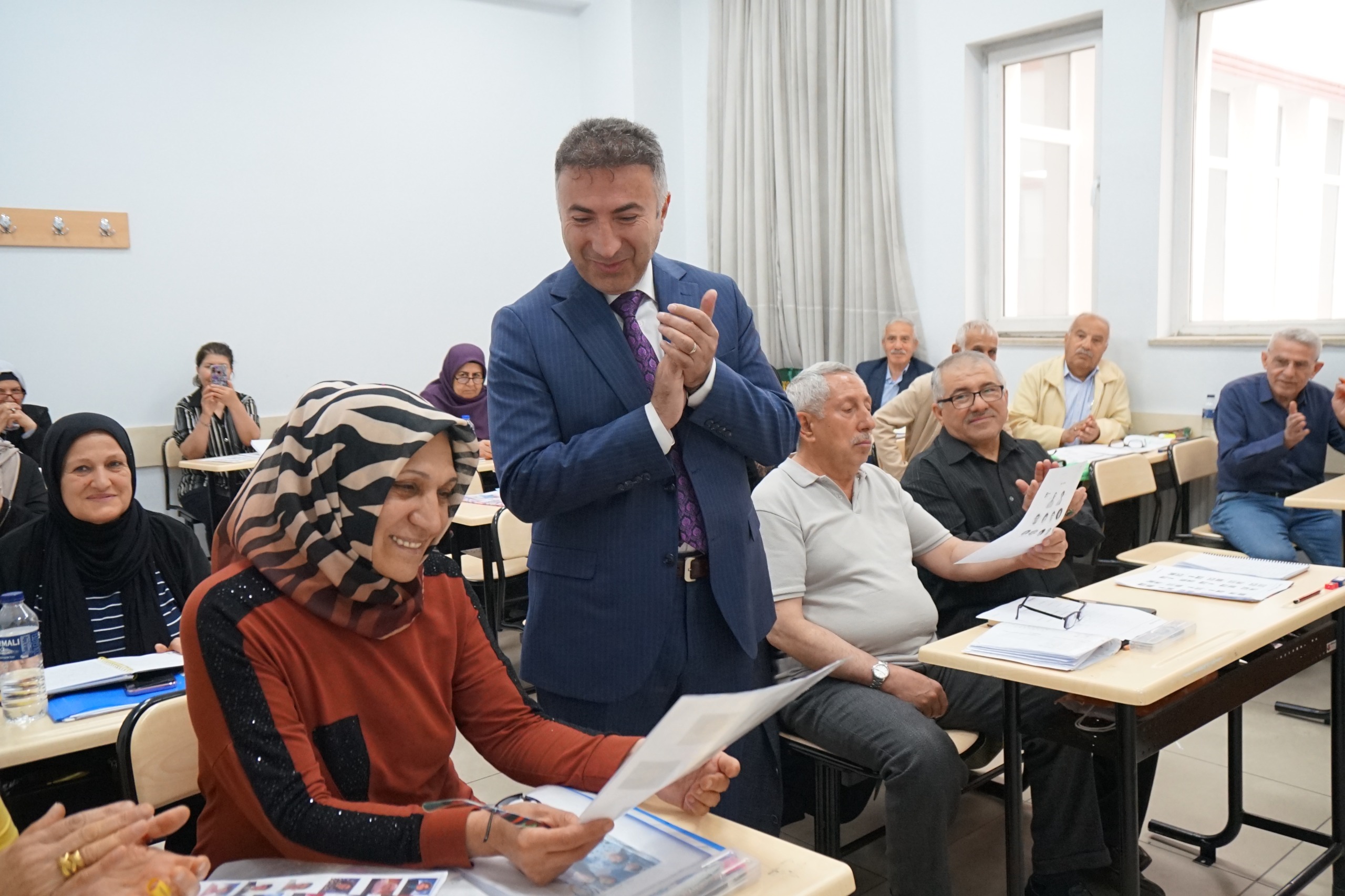 60 Yaş üstü öğrencilere İngilizce desteği